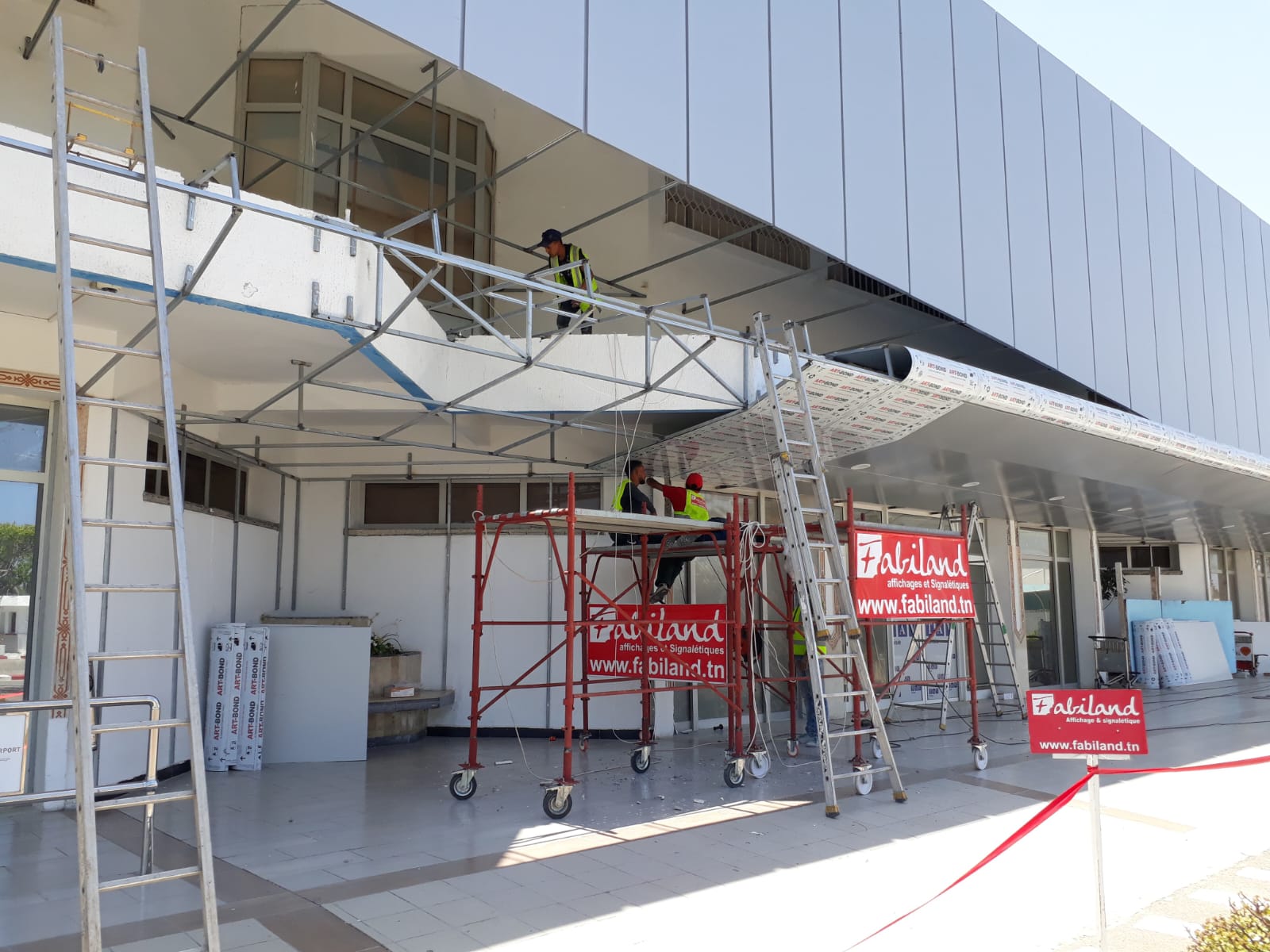 55378864-0c3b-4e22-b943-5018df592221