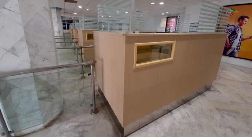8Confection et Montage Boxes douaniers a Aéroport International de Monastir